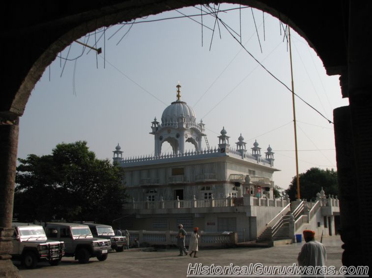 Gurudwara Sri Nanaksar Sahib — view 2